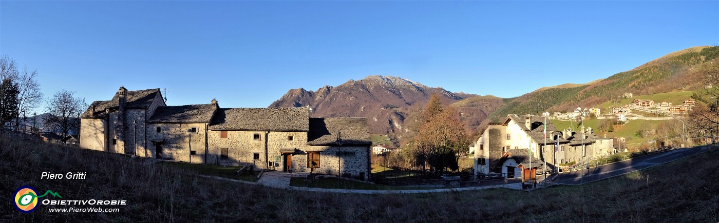 12 Visita ad Arnosto, piccolo borgo antico di Fuipiano, ricco di storia, ben restaurato .jpg